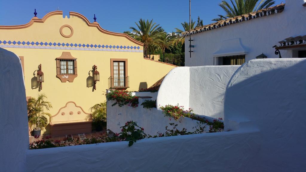 Cortijo De Cortes Estepona Exterior photo